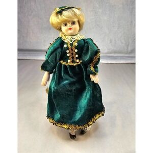 Vintage‎ Irish Porcelain Doll from House of Lloyd - Christmas Around The World